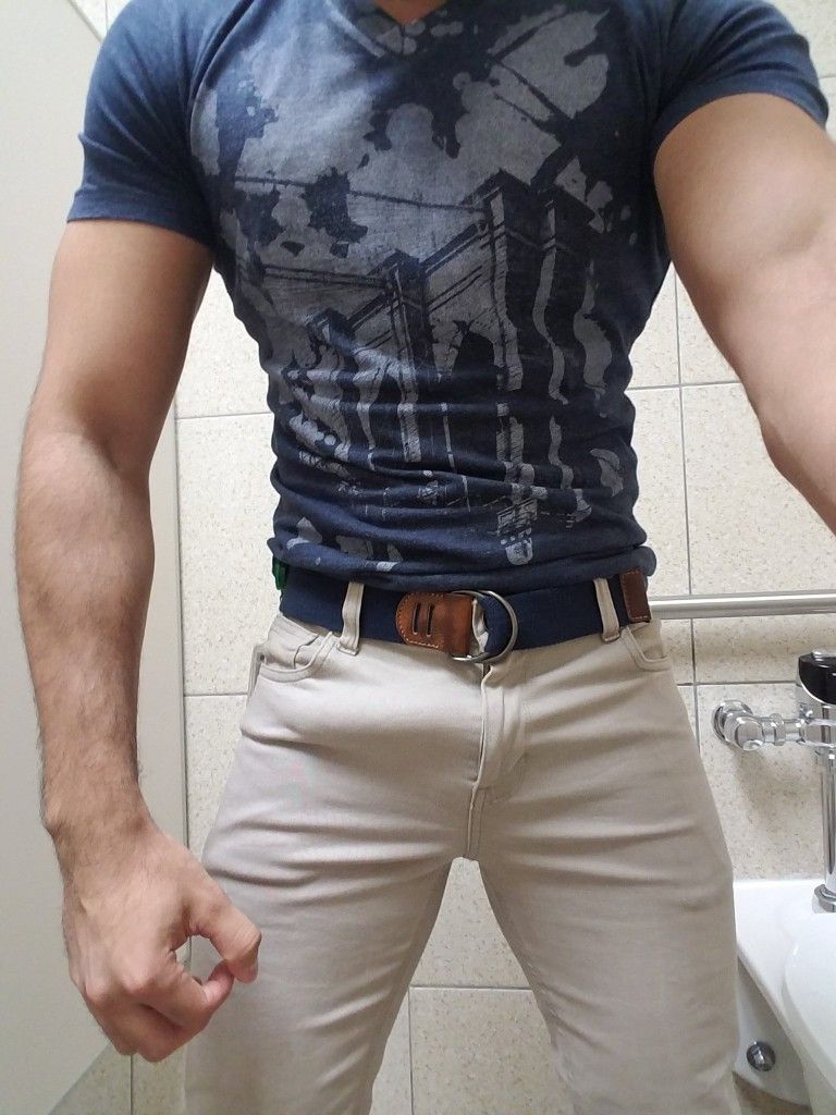 Men Jeans Bulge hidden camera changing titties nsfw