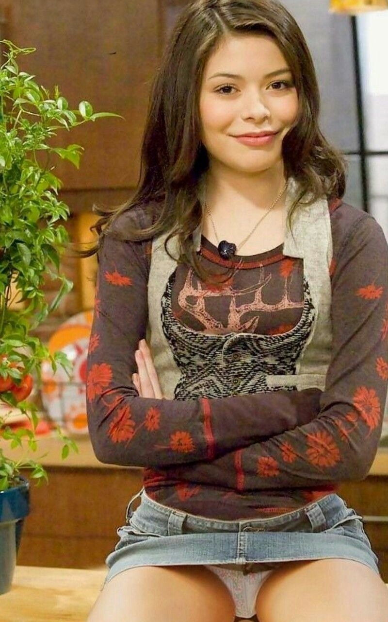 donna oros add miranda cosgrove sexy photo