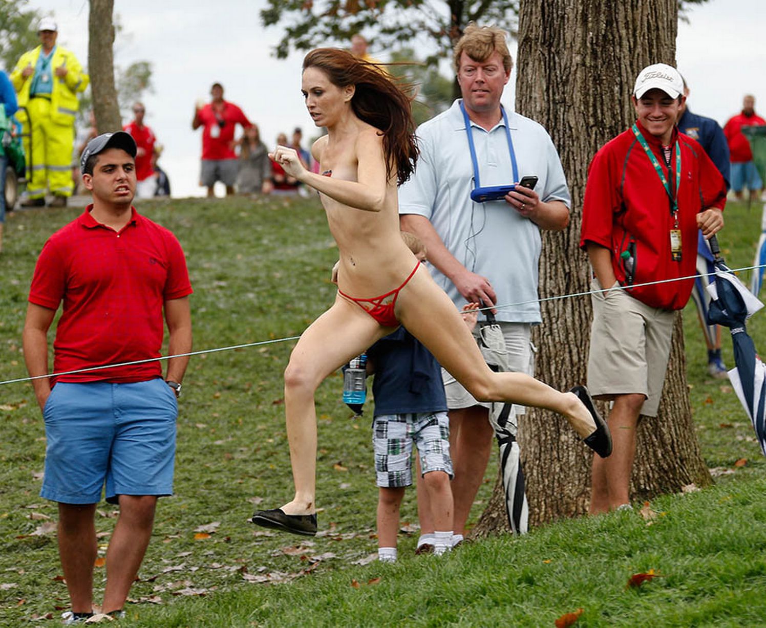 coral morris add nude golf photo