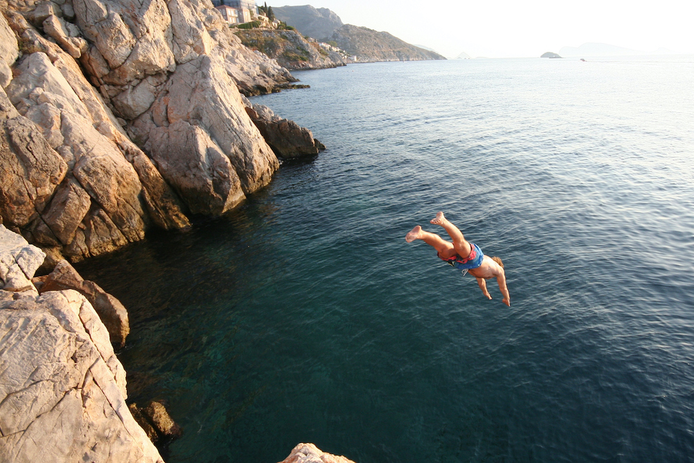 alberto narciso add cliff diving naked photo