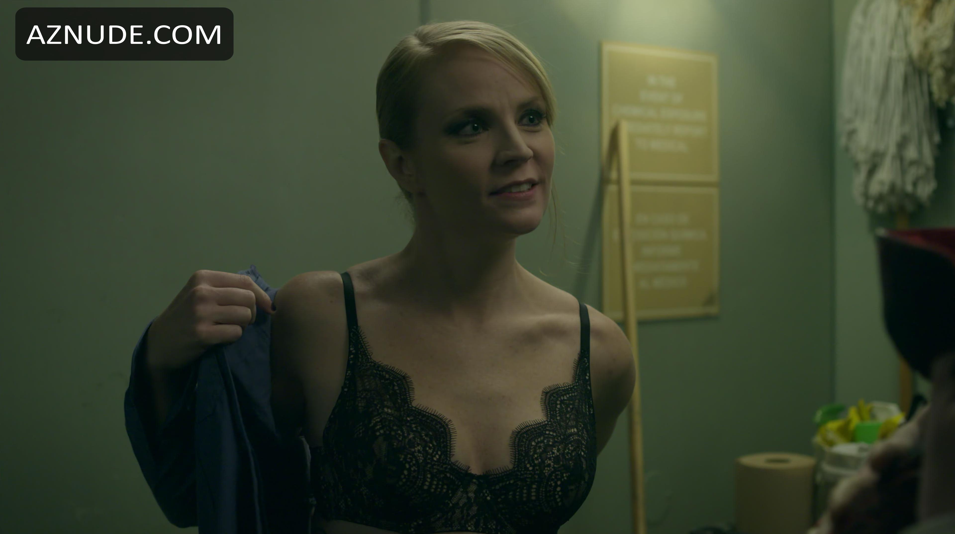 ahmed kafoury recommends Cari cachonda abdulrazzak shaikh add emily tarver nude photo