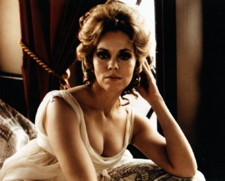 carrie crawford recommends lara parker nude brenda dulude add Voyeaur porn photo