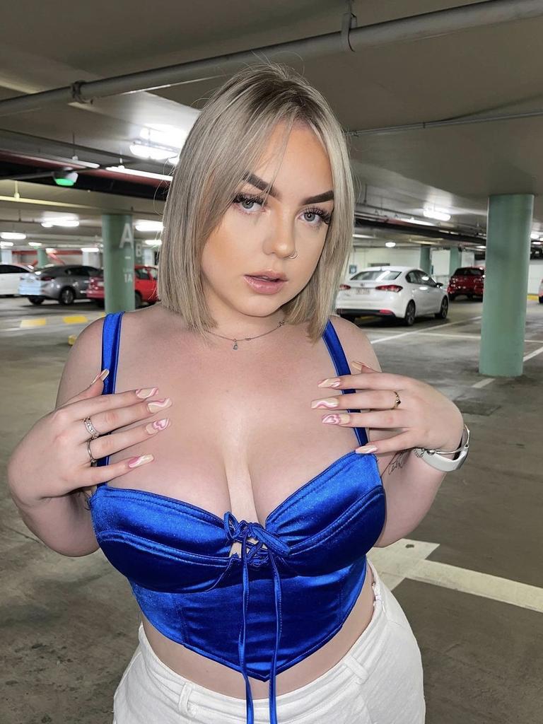 artur stankiewicz add rose hart only fans photo
