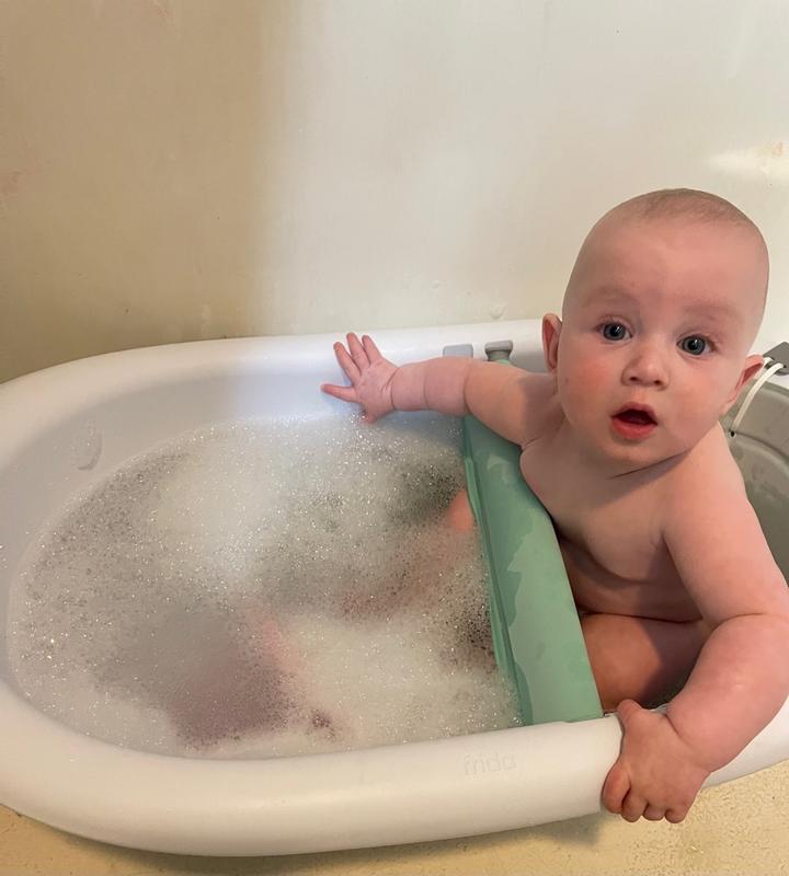 carla pelagio add frida mom tub photo