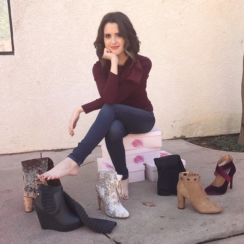 bonnie farrington add laura marano feet photo