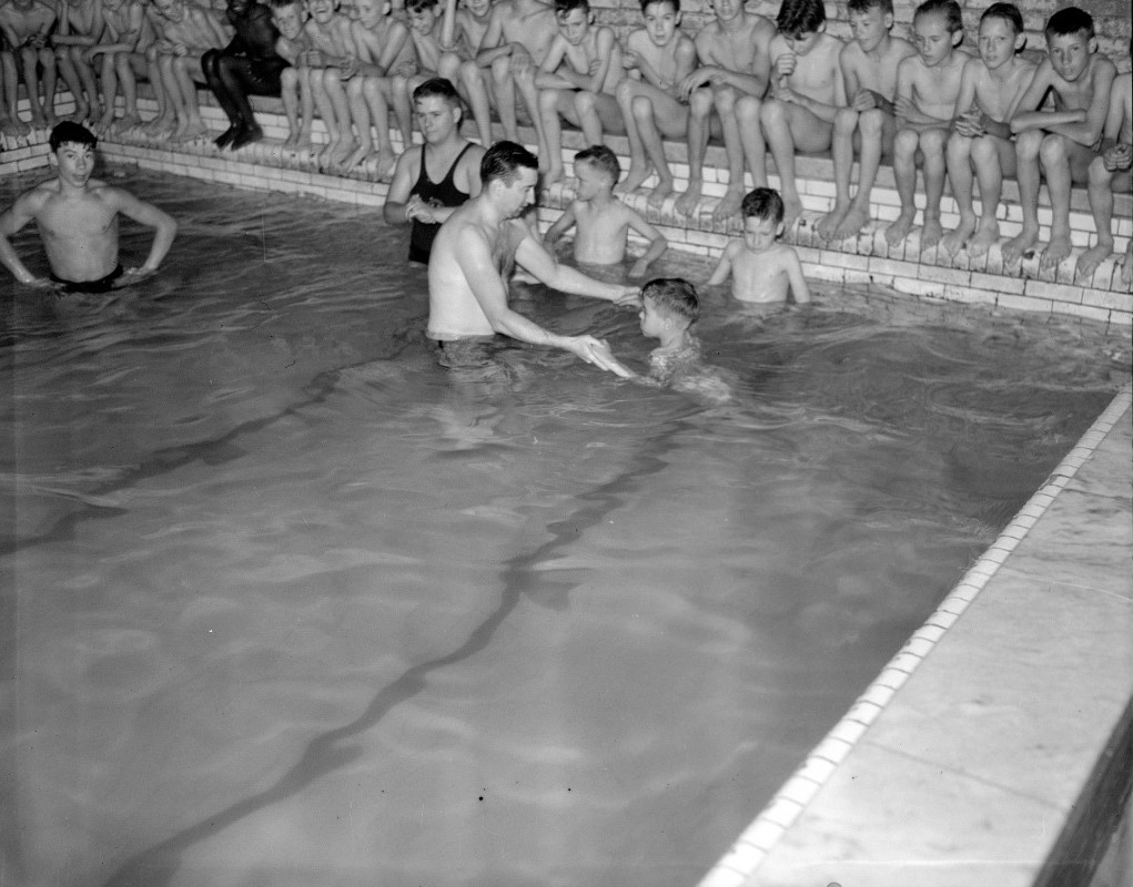 allen rodaiguez add naked boys swimming photo