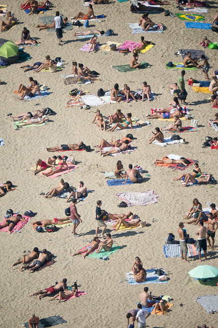 ba lu add barceloneta beach nude photo