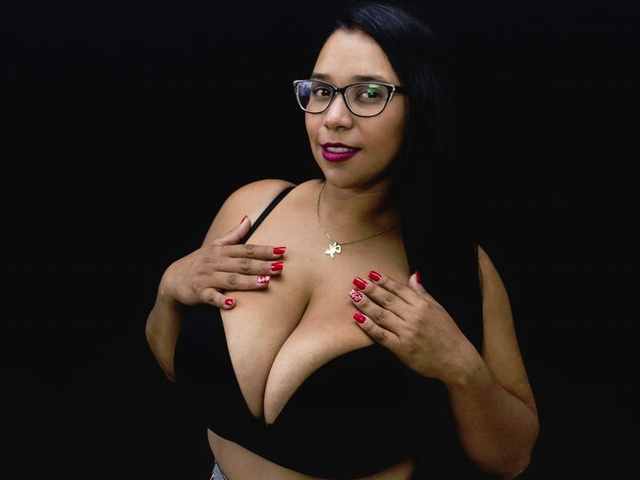 abbas dashti add busty nude webcam image