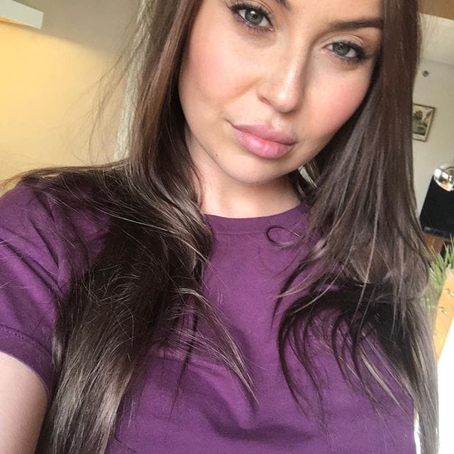 Avanicks Onlyfans brooke milano alycia debnam carey butt