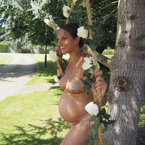 anna oliverio add alesha dixon nude image