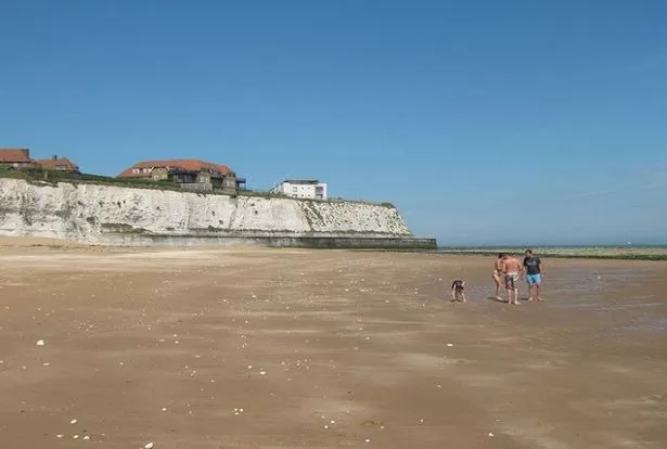 alicia stallard add dogging at beach photo