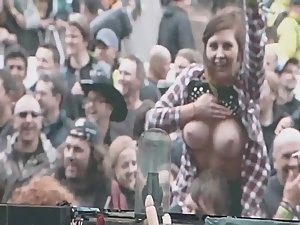 deb upchurch add flashing tits at concert photo