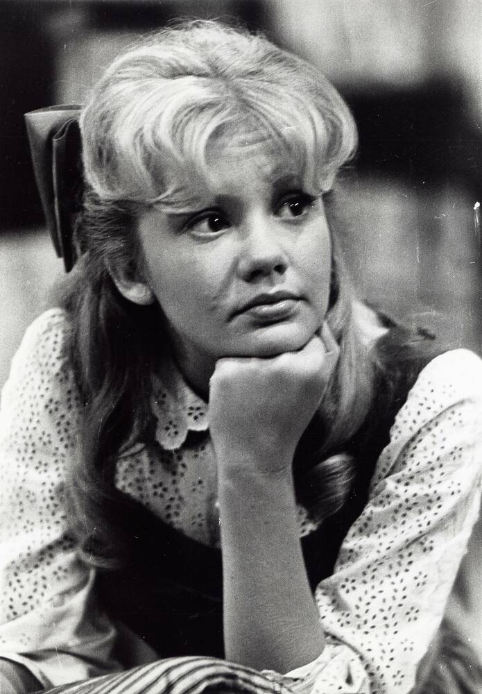 baritone chen add hayley mills nude photo