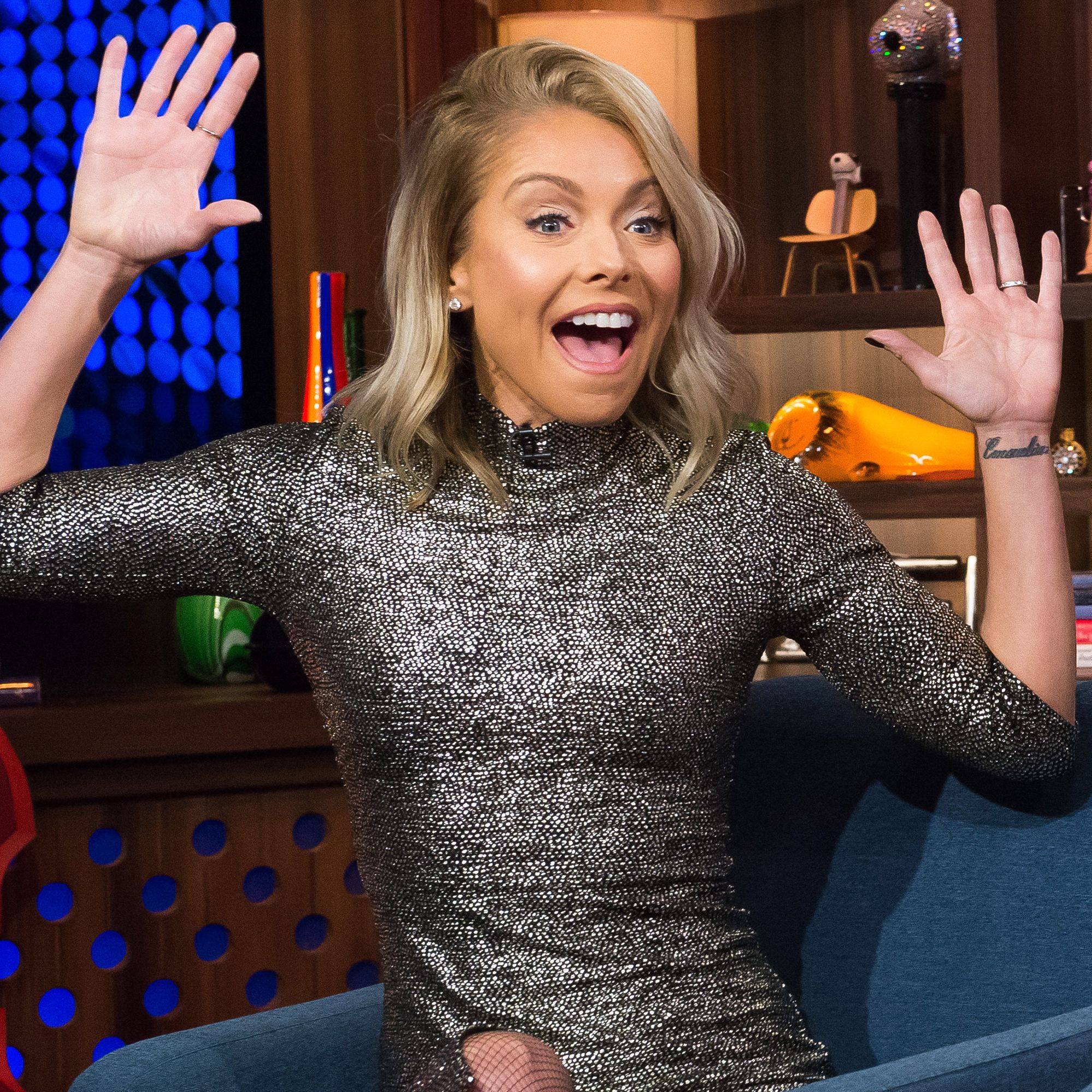 bagtas add kelly ripa topless photo