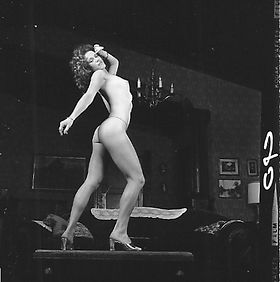bryan floresca recommends Kristen hancher blow bronwyn reilly add marilyn chamber nude photo