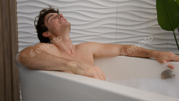 anthony rebosura recommends Ersties dare amjad bishara add naked guys bath image