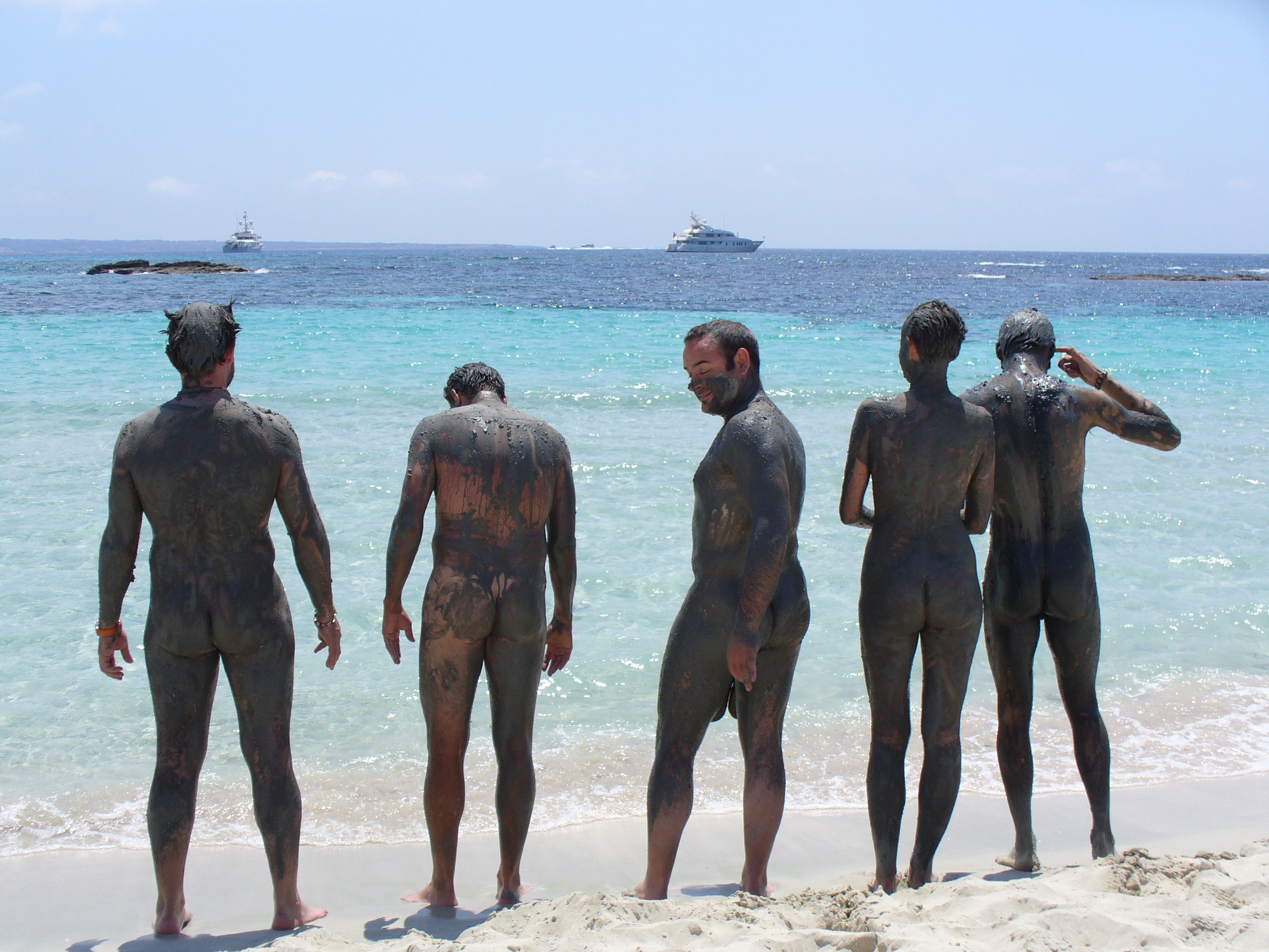 andrew mureithi add nude people on a beach photo