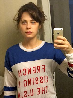 alexa thompson add nude pictures of zooey deschanel photo