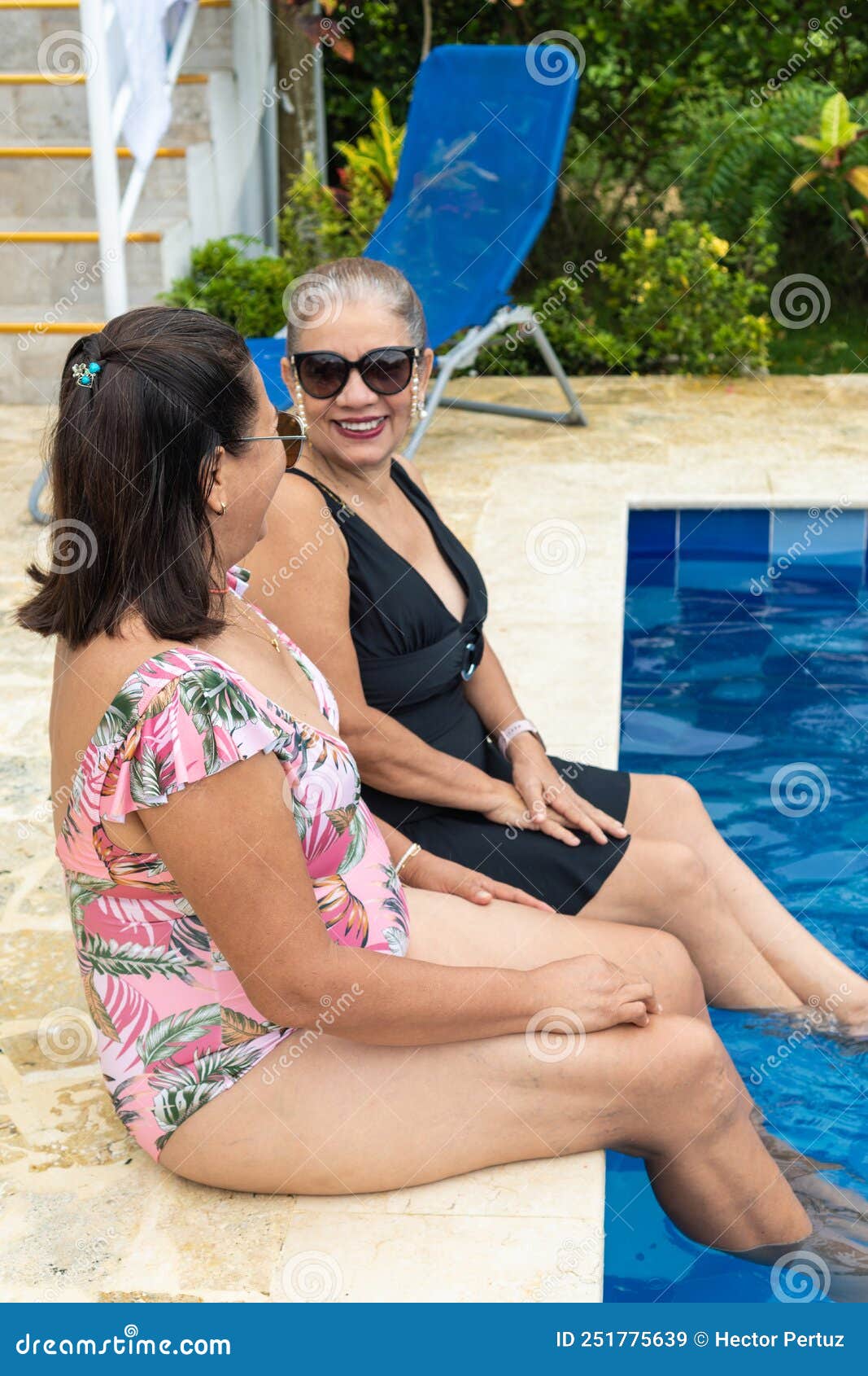 aaron white add older woman fun com photo